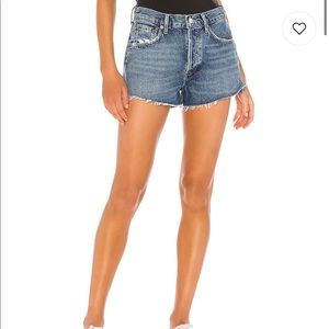 AGOLDE Parker Vintage Cut off Short in Low Key.